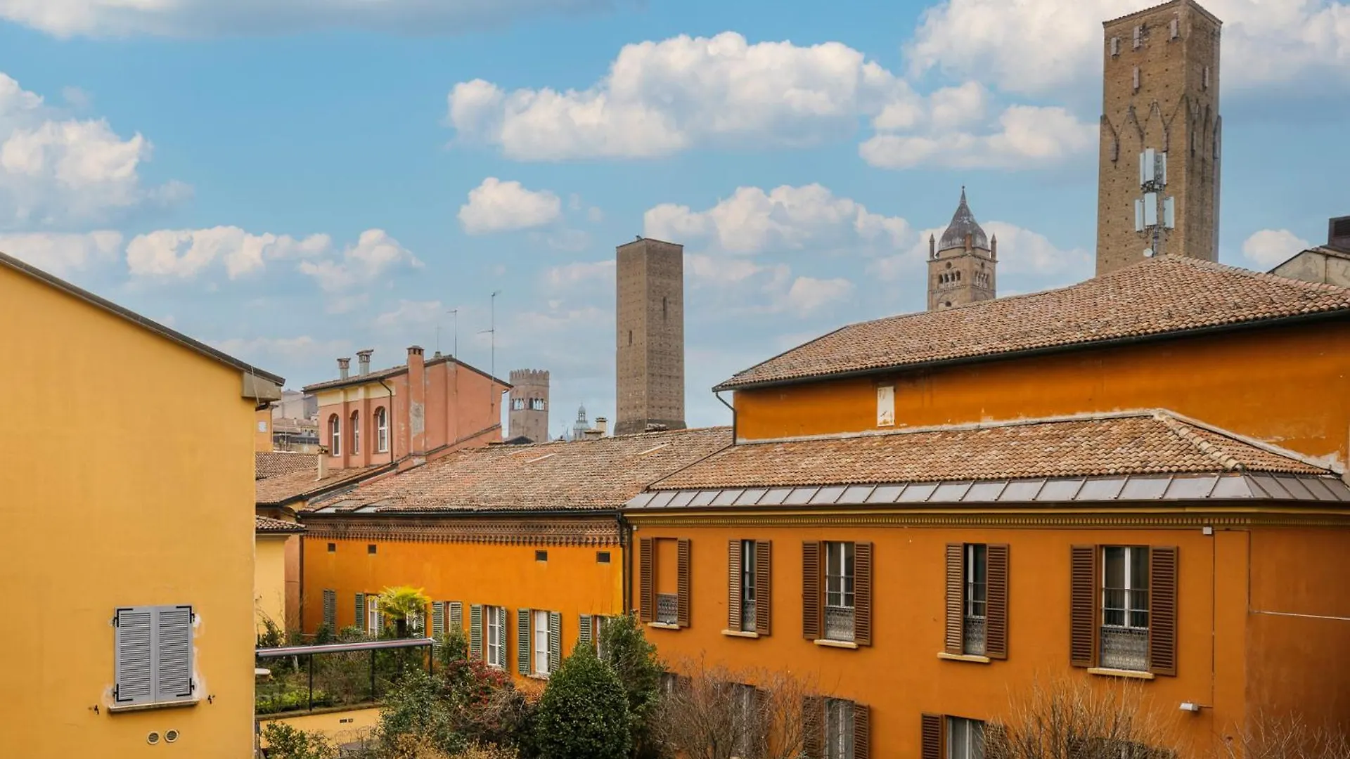 San Martino - Luxury Apartments By Design Club Collection contacts